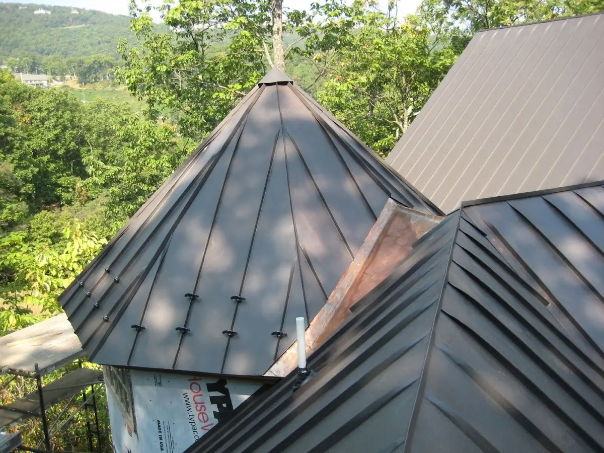 Professional Gutter Cleaning by Craftsman Roofing in Oroville